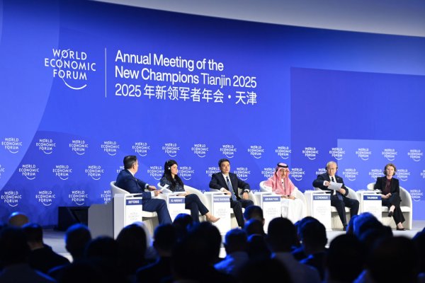 联丰配资 新华视点｜新能源转型、新产业升级、新技术革命——2025夏季达沃斯论坛热点扫描_大皖新闻 | 安徽网