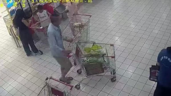 盛康优配 中秋送礼要面子，男子“顺手”偷酒进局子